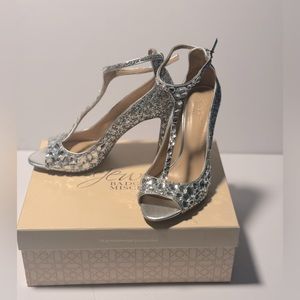 Jewel Badgley Mischka Conroy Metallic Glitter Evening Shoe